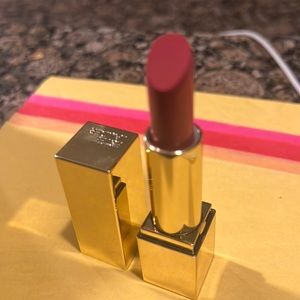 New lipstick from Estée Lauder- Rebellious Rose- No 420